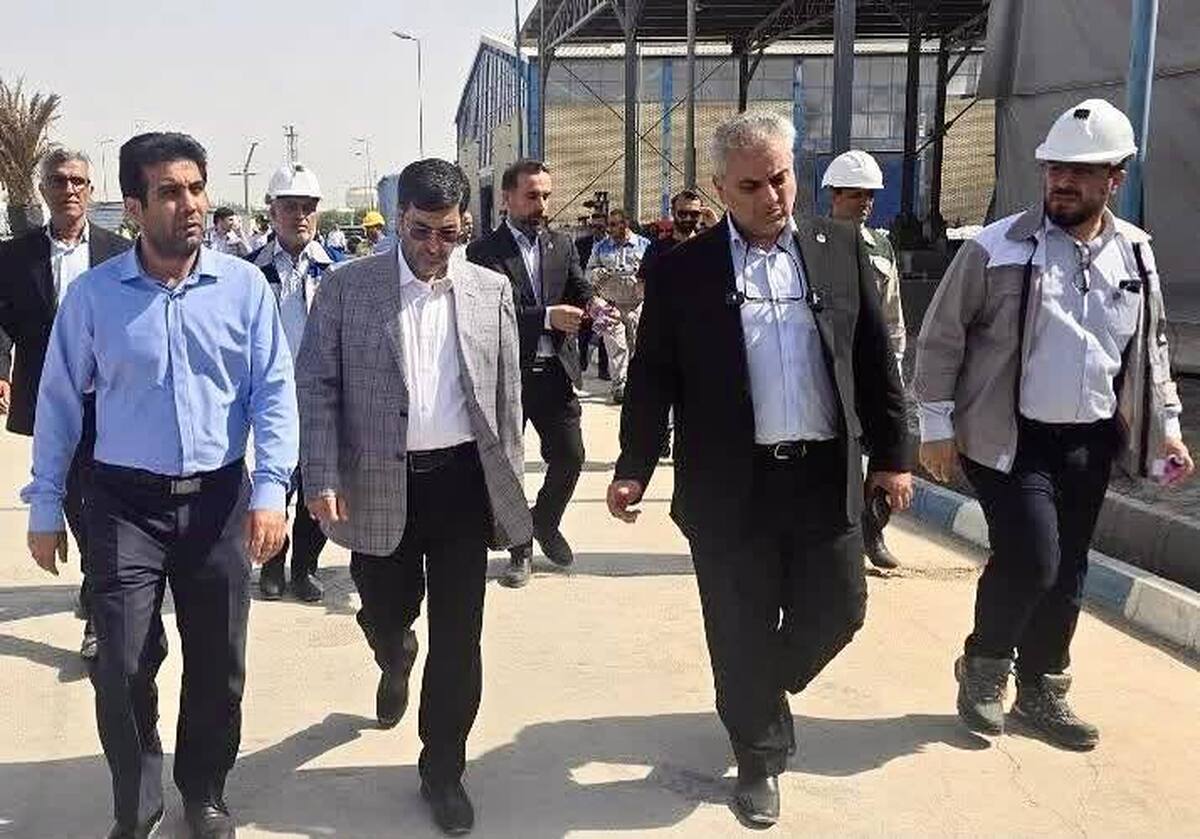 بازدید دکتر مهدی عبوری مدیرعامل و معاونین گروه سرمایه‌گذاری اهداف از پتروشیمی نخل آسماری