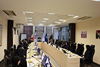 نشست هم اندیشی دکتر مهدی عبوری، مدیرعامل گروه با بانوان شاغل در مجموعه اهداف